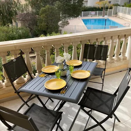 Apartment Bord De Saint-Raphaël